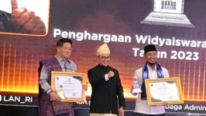 DR. Hironymus Ghodang S.Pd,M.Si,M.Psi Diberikan Penghargaan Makarti Nagari LAN RI 2023 Untuk Kedua Kalinya.