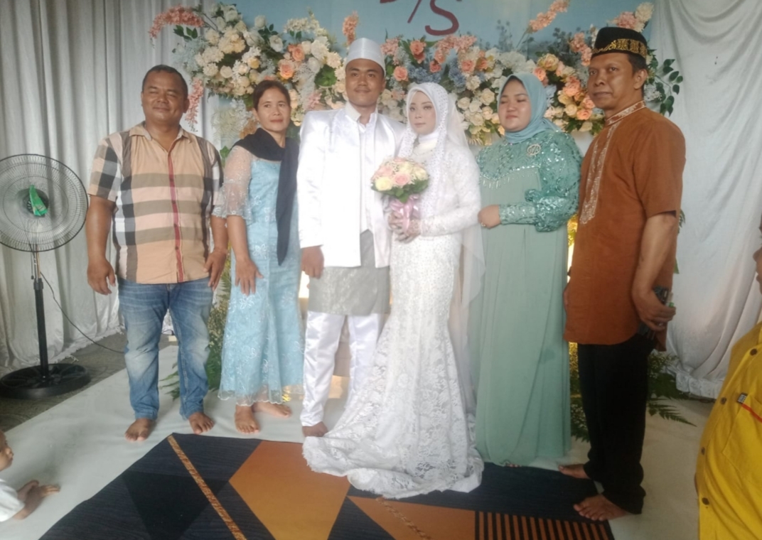 Selamat Berbahagia Dea Adelia Br.Sembiring & Muhammad Salim Sembiring Kembaren Atas Pernikahannya Di Desa Namu Gajah