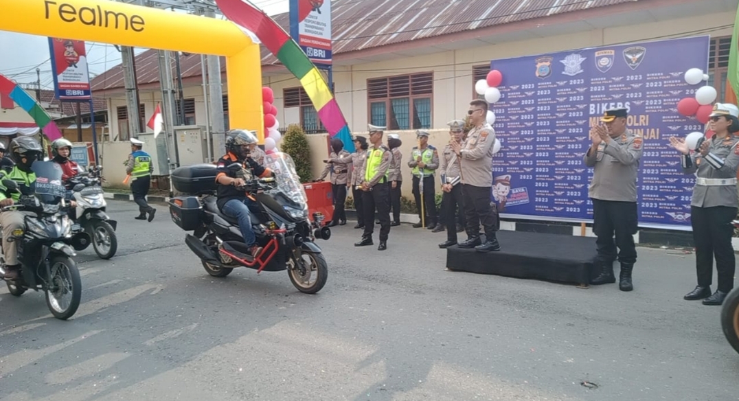 Louncing Bikers Mitra Polri Polres Binjai Dua Sepeda Motor Antik Curi Perhatian Kapolres Binjai