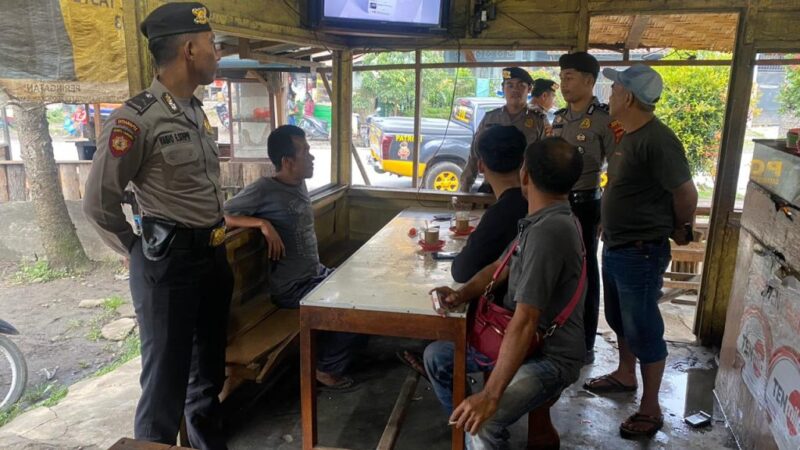 Melalui Patroli Perintis Presisi, Sat Samapta Polres Tanah Karo Sampaikan Bahaya Narkoba Kepada Masyarakat
