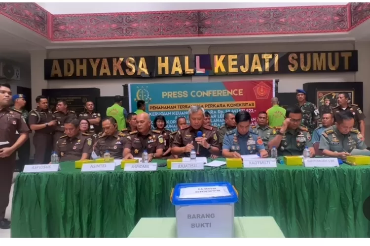 Kejati Sumut Melakukan Penahanan Terhadap 3 Tersangka Perkara Koneksitas Yang Melibatkan Sipil Dan Oknum TNI