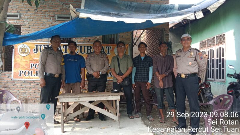 Duduk Bersama Dengar Keluh Kesah Masyarakat, Polsek Batang Kuis Laksanakan Jumat Curhat