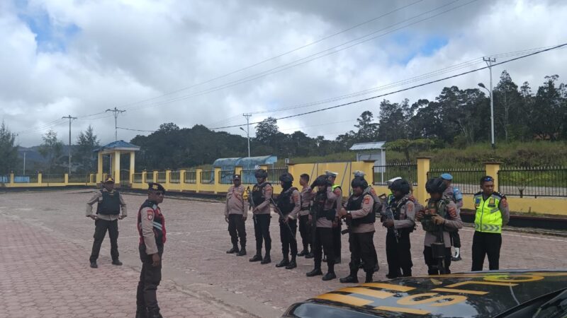 Polres Deiyai Melaksanakan Patroli Harkamtibmas Menjelang Pemilu Bertempat Di Kabupaten Deiyai Provinsi Papua Tengah 