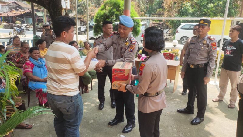 Polres Tanah Karo Berikan Fasilitas Trauma Healing Bagi Korban Kebakaran di Lau Baleng