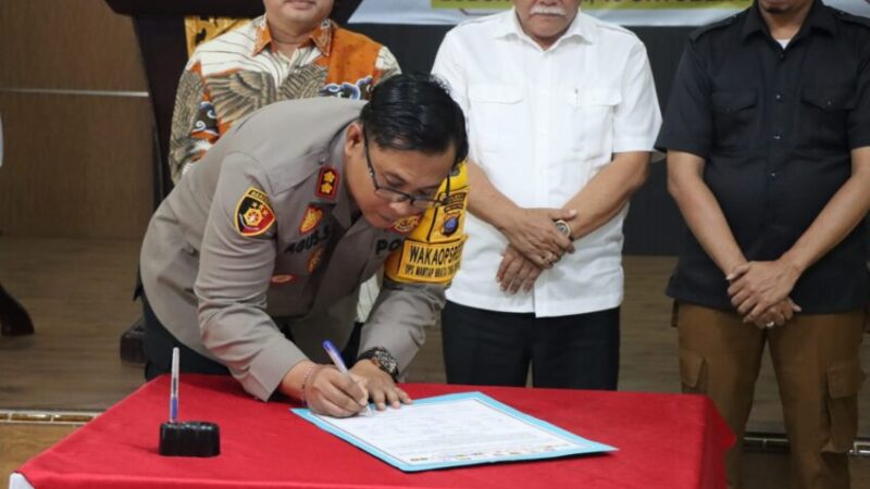 Waka Polresta Deli Serdang Mewakili Kapolresta Deli Serdang Hadir Gelar Deklarasi Pemilu Damai 2023-2024 
