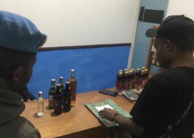 Sat Narkoba Polres Deiyai Melaksanakan Giat Swiping Miras Ditempat Hiburan Malam (Karoke)Di Waghete Dis Tigi Kab. Deiyai