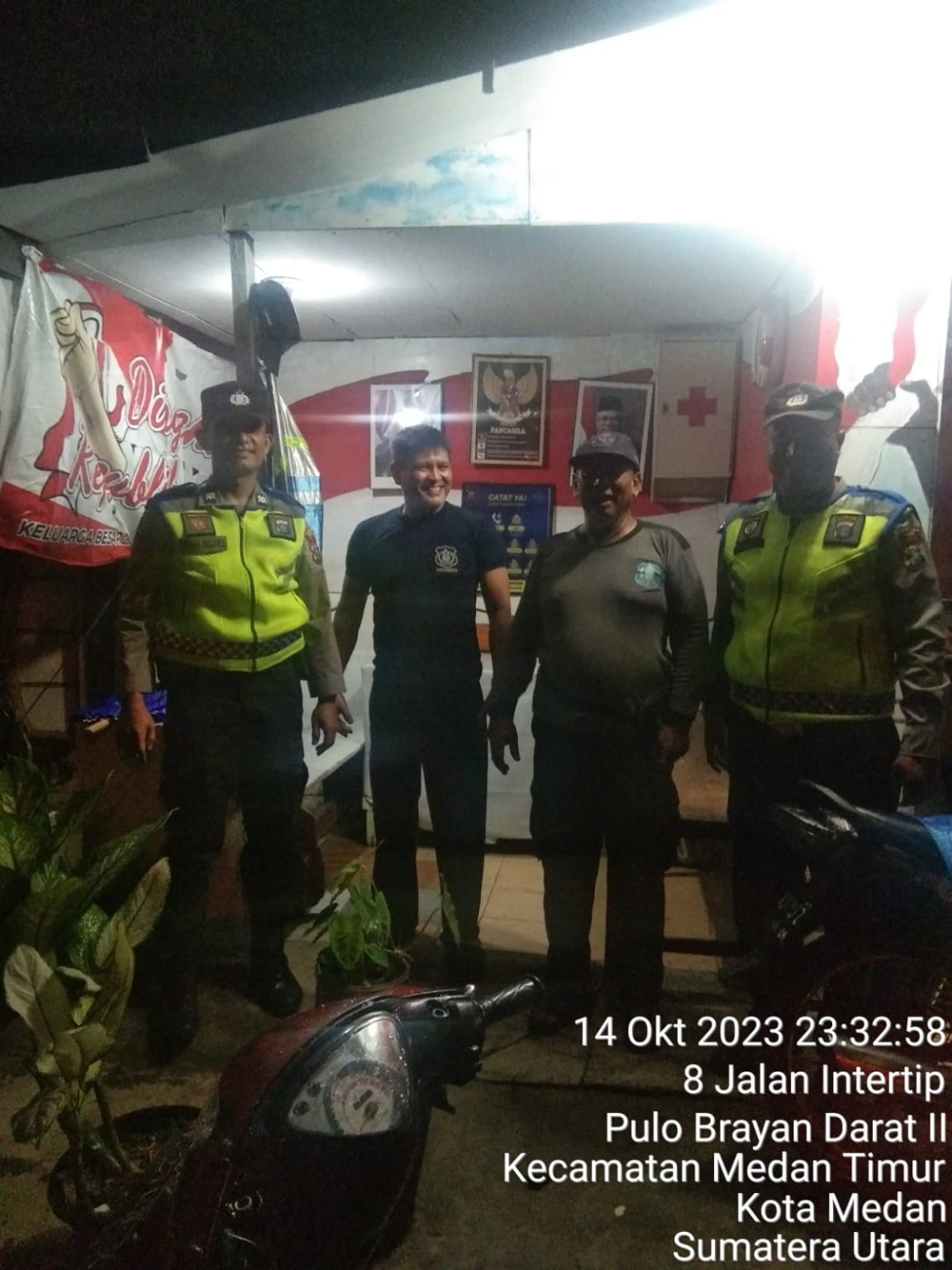 Polsek Medan Timur Memberikan Sosialisasi Dan Himbauan Kepada Warga Masyarakat Untuk Turut Serta Berperan Dalam Menjaga Keamanan Dan Ketertiban Lingkungan