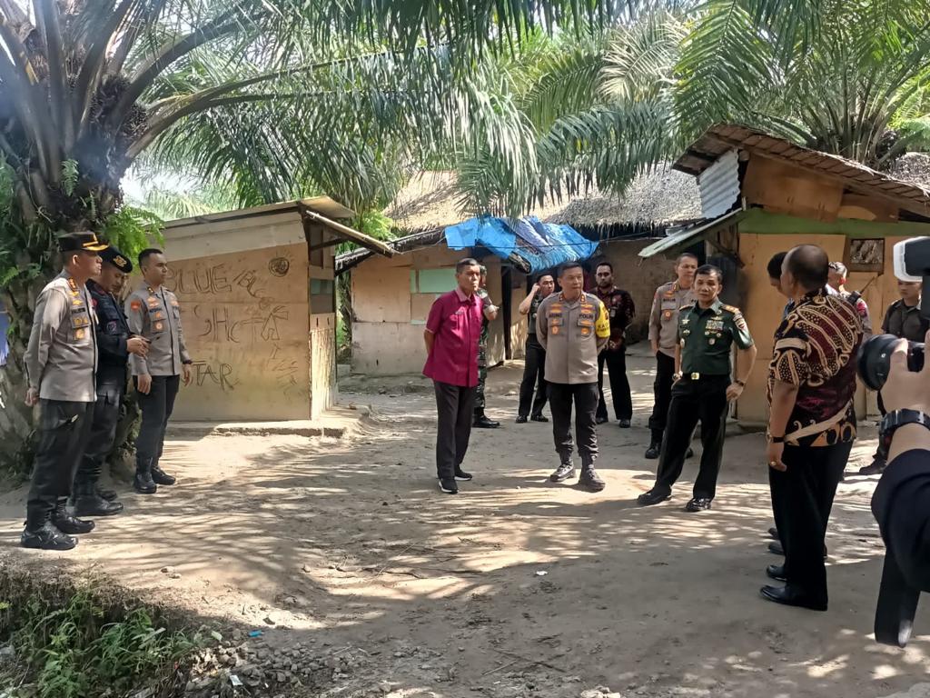 Pangdam I/BB Bersama Kapoldasu Gerebek Sarang Narkoba Tj Pamah Namo Rube Julu
