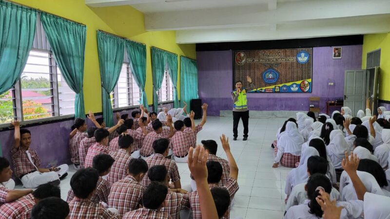 Tekan Angka Bullying Sat Lantas Polres Langkat Laksanakan Goes To School