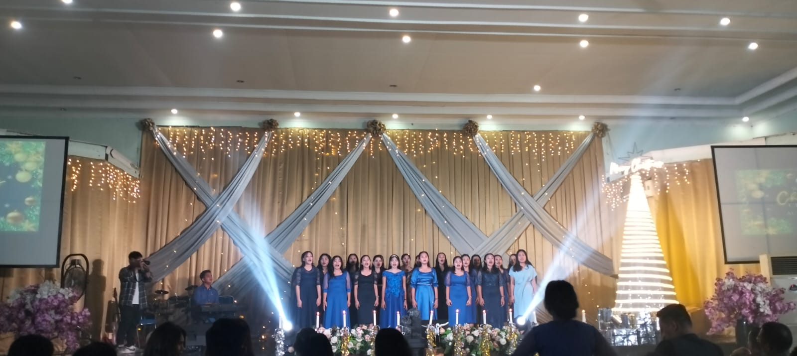 Perayaan Natal Universitas Audi Indonesia Ke – 2  Dengan Tema ” Setia ” 