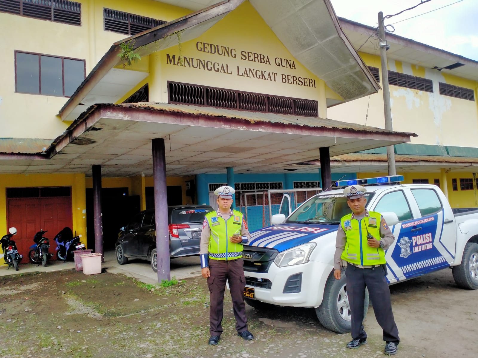 Polres Langkat Lakukan Pengamanan Pelipatan Surat Suara Pemilu 2024 Oleh KPU kabupaten langkat