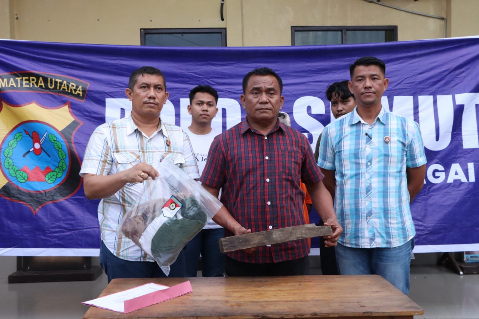 Kasat Reskrim Polres Sergai AKP JH Panjaitan Berhasil Menangkap Seorang Pria Melakukan KDRT