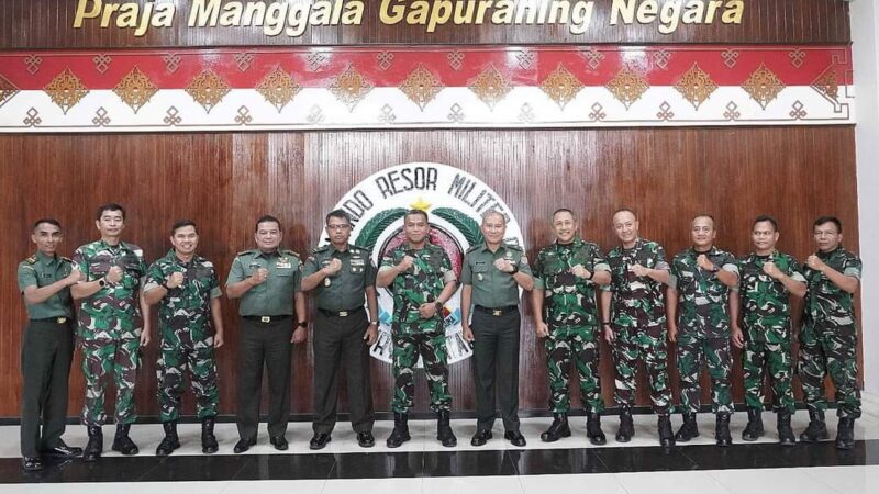 Danrem 091/ASN Terima Kunjungan Kerja Sahli Kasad