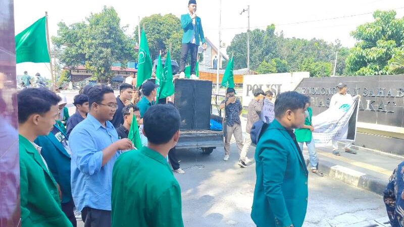Demo Tak Berizin Himmah di Polda Terkait Judi, Warga: Jangan Menebar Fitnah