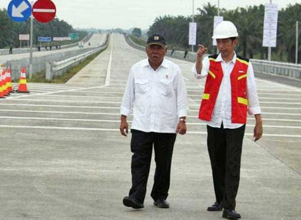 Presiden Joko Widodo Resmikan Jalan Tol Trans Sumatera di Sumatera Utara