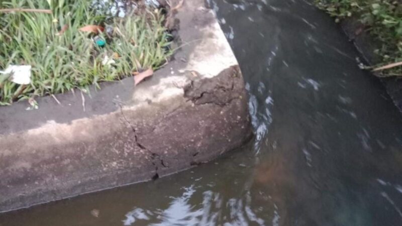 Diduga Pabrik PT Gunung Sari Buang Sisa Limbah Ke Pemukiman Warga, Dinas LKH Deli Serdang Tutup Mata!