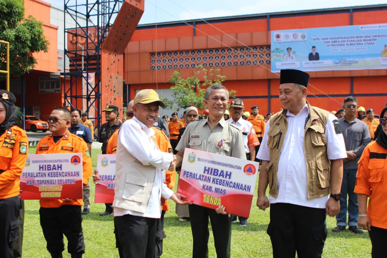 Pemprov Sumut Serahkan Bantuan Alat Kebencanaan Senilai Rp1,8 Miliar kepada Kabupaten/Kota