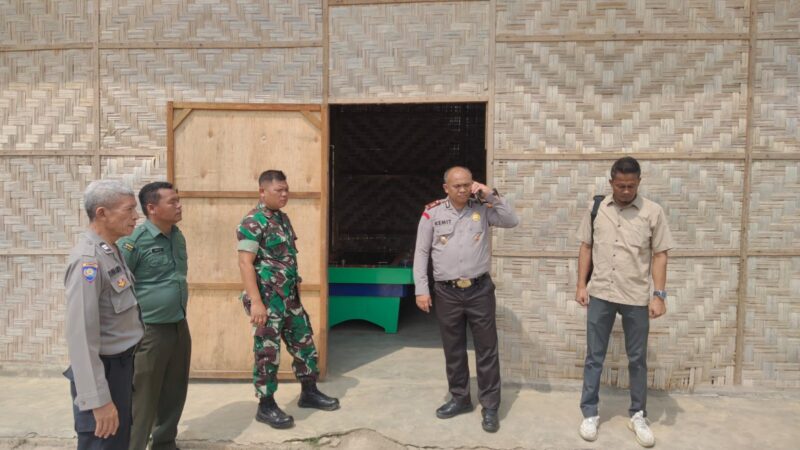 Polsek Tanjung Morawa bersama TNI dan pemerintah setempat Gerebek Tempat Judi Tembak Ikan di Desa Tanjung Morawa B