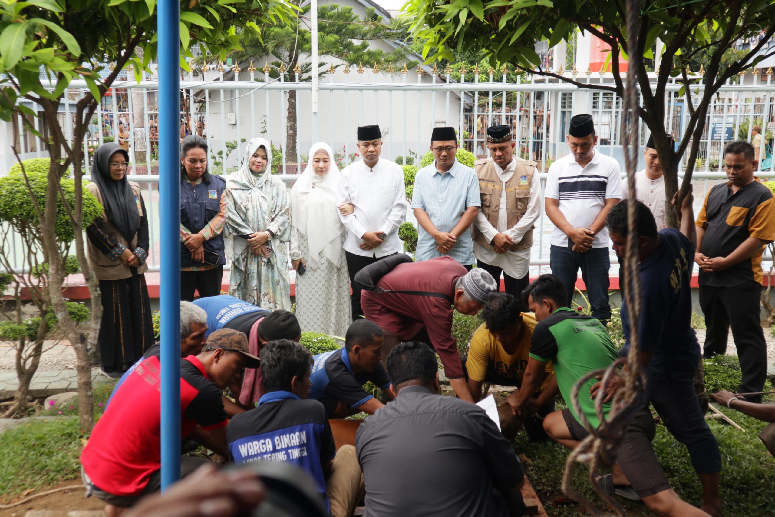 Bersama Pj. Walikota, Lapas Tebing Tinggi Gelar Pemotongan Hewan Kurban.