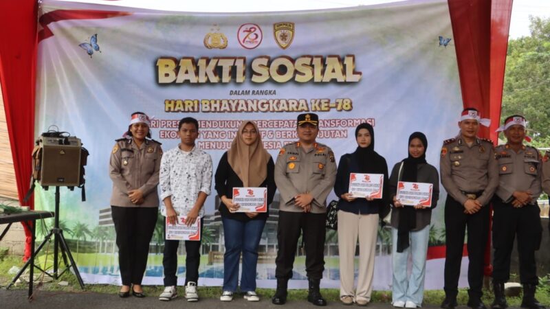 Penyerahan Beasiswa dan Kegiatan Sosial Hari Bhayangkara ke-78 Tahun 2024 di Polres Langkat