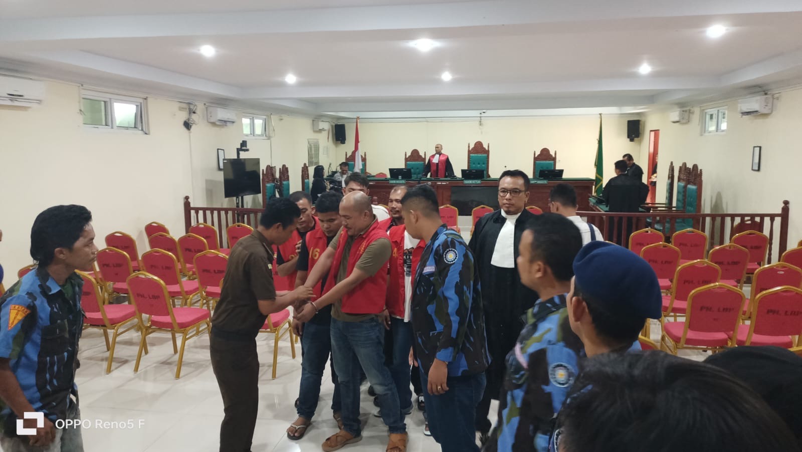 Kesaksian Ivan Sanzes Ungkap Kronologi Serangan Massa IPK Terhadap Truk PT Key Key di Pengadilan