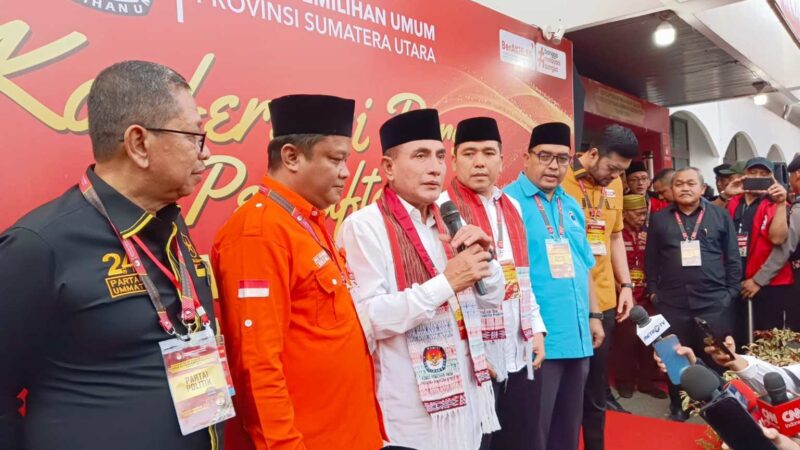 Pasangan Edy Rahmayadi Dan Hasan Basri Sagala Resmi Mendaftar Bakal Calon Gubernur dan Wakil Gubernur Sumut
