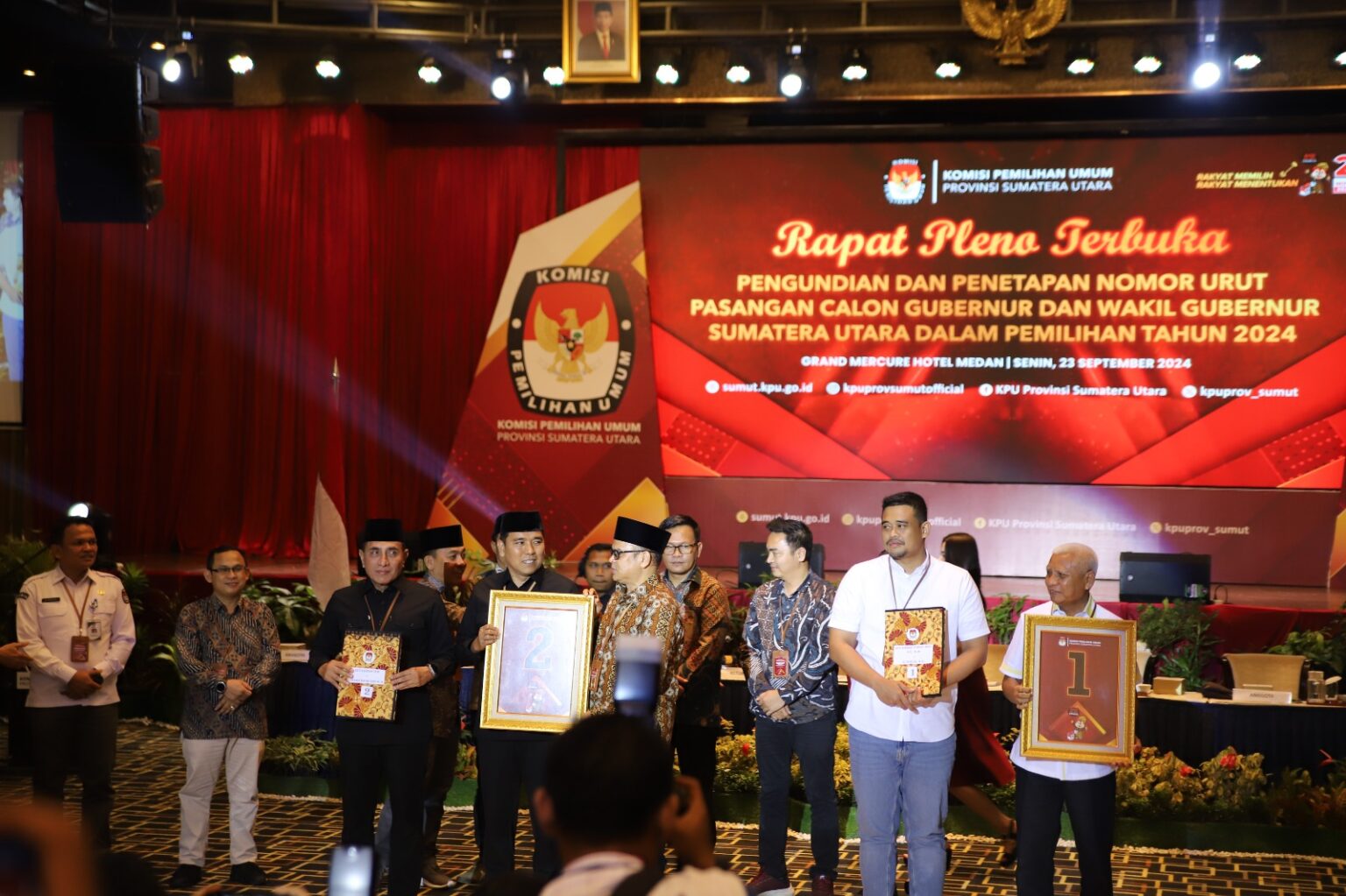 KPU Sumut Gelar Pencabutan Nomor Urut Paslon Gubernur – Wagub Di Hotel Grand Mercure