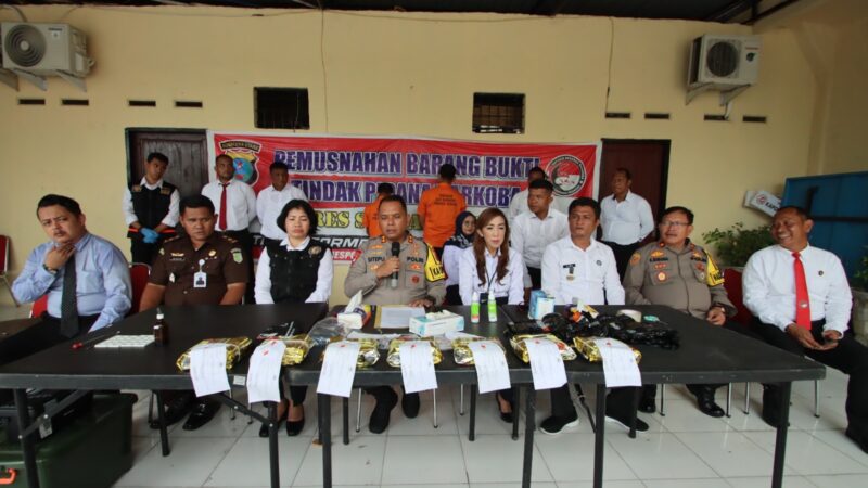 Kapolres Sergai AKBP Jhon Sitepu, Pimpin Kegiatan Pemusnahan Barang Bukti Narkotika Jenis Shabu