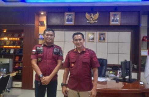 Kepala Rumah Tahanan (Karutan) Labuhan Deli, Eddi Junaedi menyambut hangat kehadiran silaturrahmi sejumlah wartawan