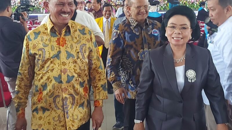 Anggota Dewan DPRI RI Komisi Xlll Menghadiri Undangan Wisuda Kebidanan Universitas Senior Medan.