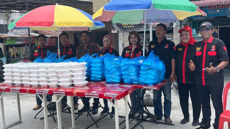 Ketum TKN Kompas Nusantara Adi Warman Lubis Ajak Warga Tebar Kebaikan Lewat Jumat Barokah di Medan