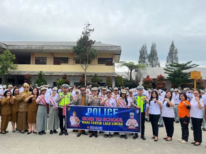 Cegah Pelanggaran Lalin di Kalangan Pelajar, Sat Lantas Polres Karo Gelar ‘Police Go To School’ di SMK Negeri 1 Kabanjahe