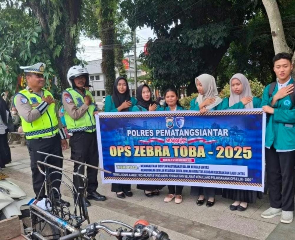 Demi Kamseltibcarlantas, Sat Lantas Polres Pematangsiantar Gelar Penyuluhan di Ops Zebra Toba 2025