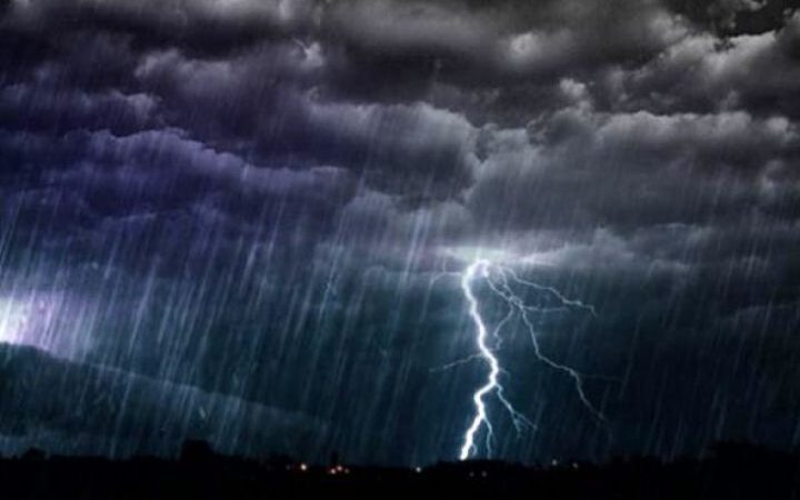 BMKG Pekanbaru Rilis Info Cuaca: Waspada Hujan Lebat Disertai Petir & Angin Kencang di 3 Wilayah Riau Sore Ini