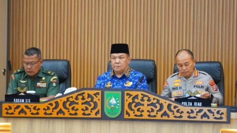 Rapat Virtual dengan Mendagri, Plt Gubri Terima Instruksi Khusus: Waspada Bencana dan Jaga Stabilitas Nataru