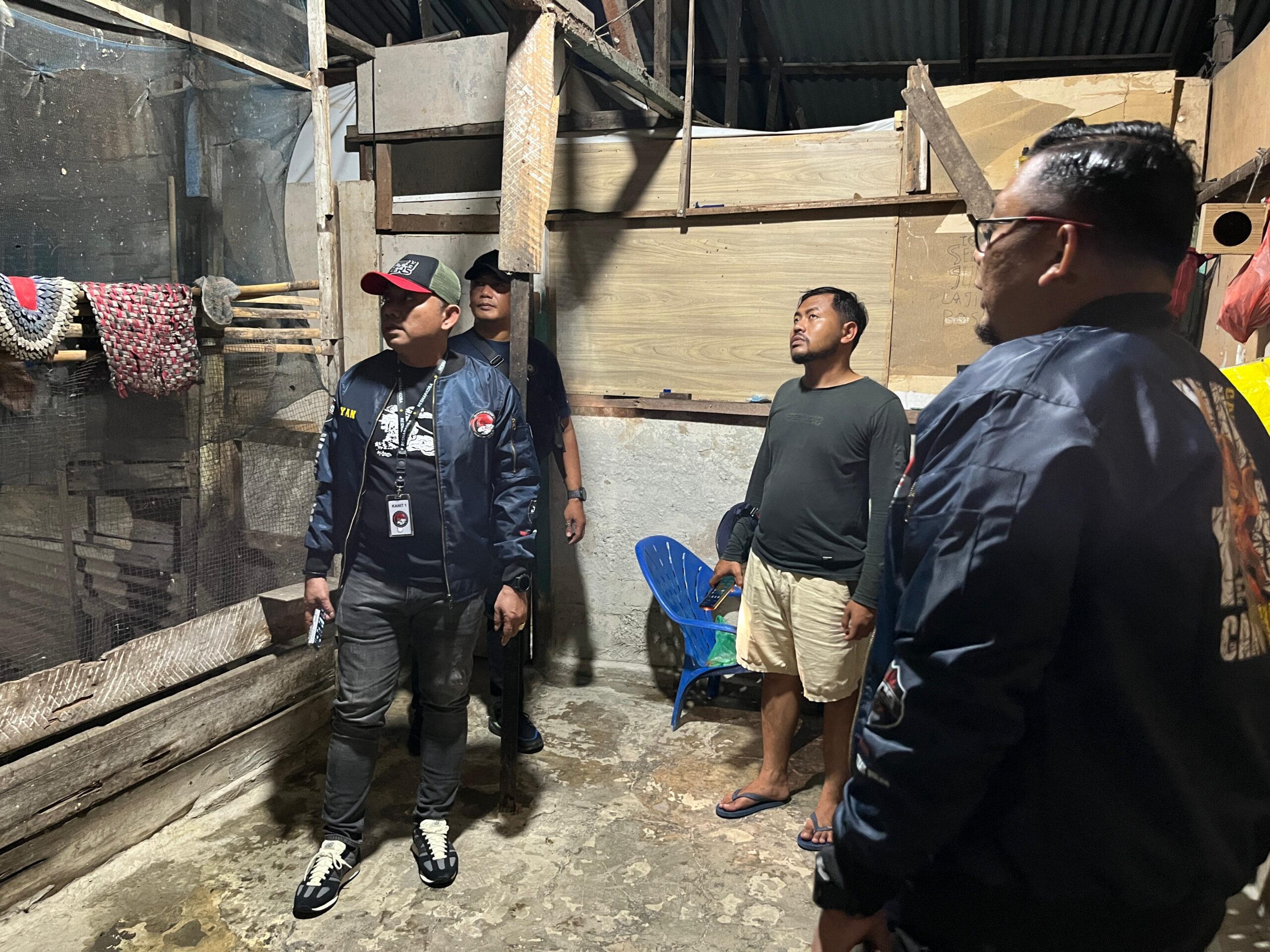Kasat Narkoba Polrestabes Medan Pimpin Penggerebekan Kampung Narkoba di Medan Denai