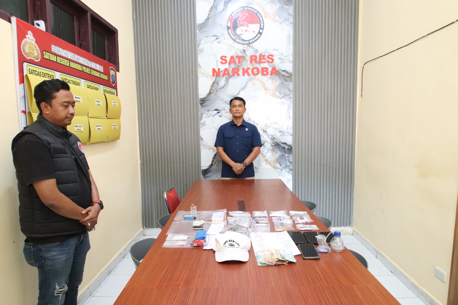 Doorstop Kasat Res Narkoba, Ungkap Giat GSN Dalam Dua Pekan Berhasil Ringkus 23 Tersangka dan Sita 36,21 Gram Sabu*