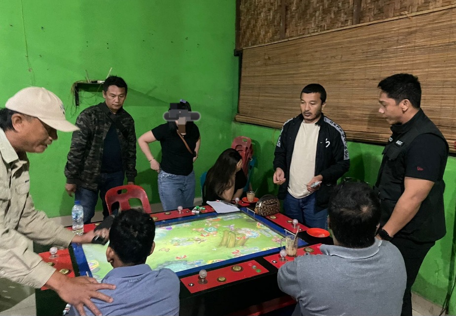 Sat Res Polres Karo Turun Langsung Gerebek Judi Tembak Ikan di Tigabinanga, Dua Perempuan Diamankan