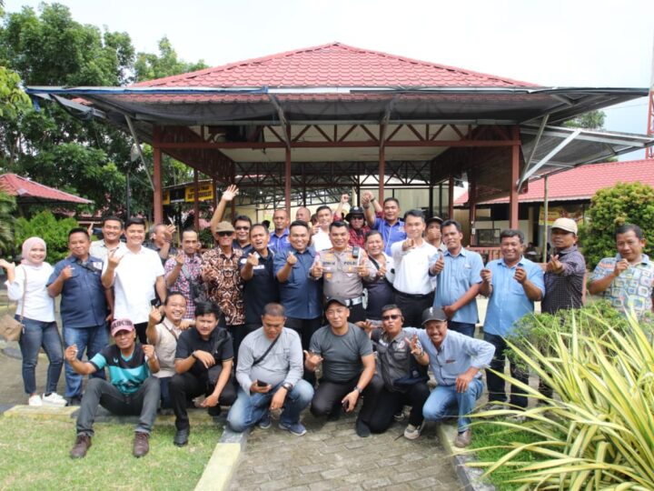 PJU Polres Sergai ‘Ngopi Bareng’ bersama WMHPSB, Perkuat Sinergitas dan Kemitraan*